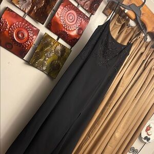 Elegant Black Scoop Neck Sleeveless Maxi Dress